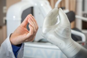 Что такое роботизированная хирургия протезов?